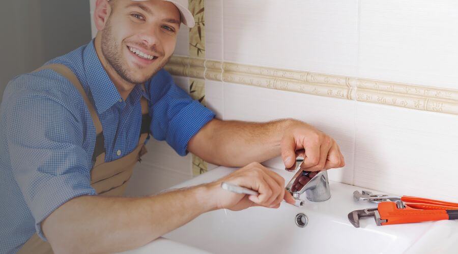 Local annual plumbing maintenance in College Springs, IA